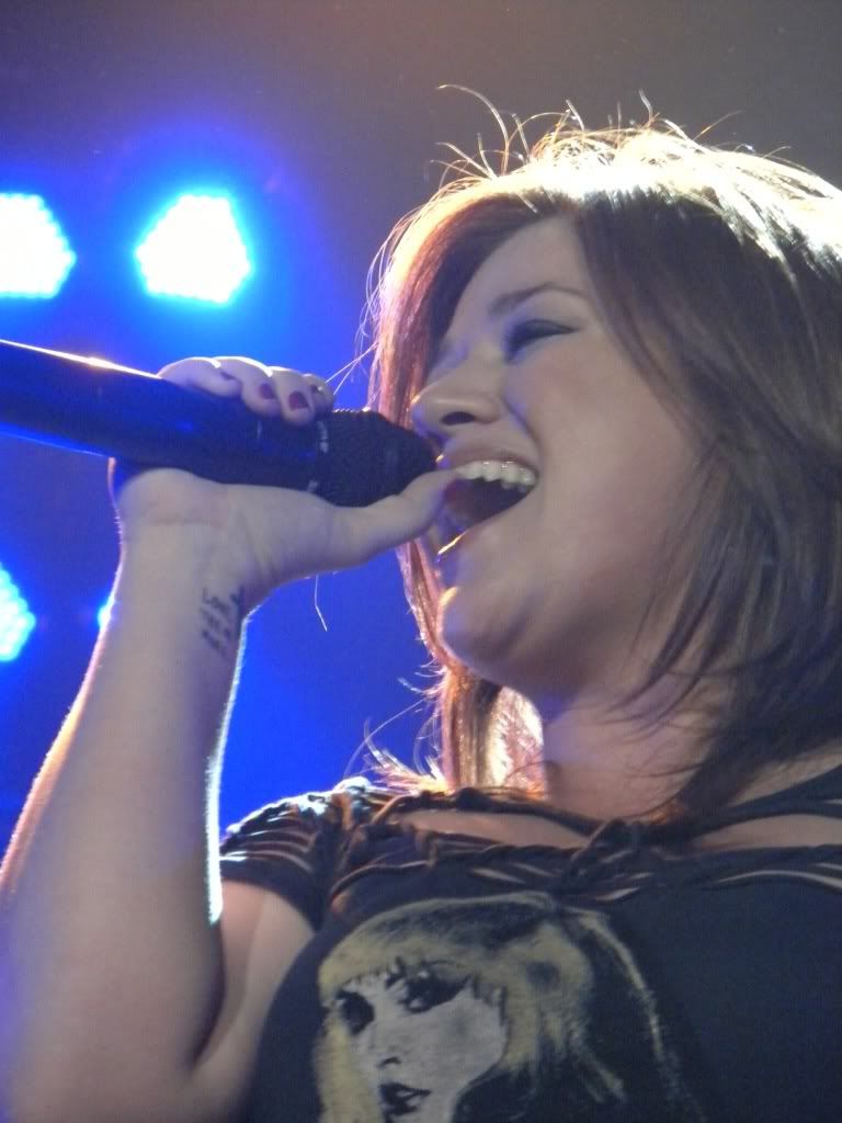 Kelly Clarkson  Reno Image